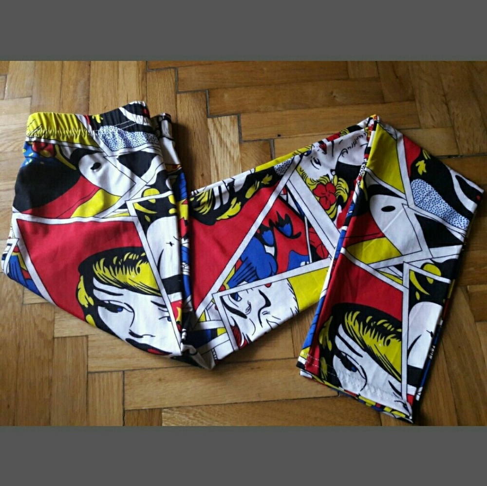 💋COMIC GRAPHIC PRINT YOGA LEGGINGS - MULTI - Picture 3 of 6